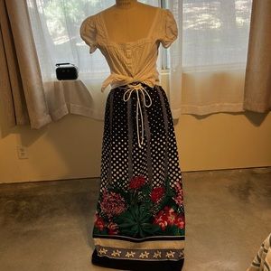 Beautiful vintage Creation Fee long garden party skirt